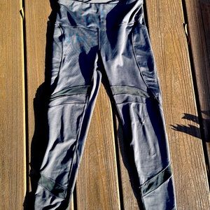Ivivva gray leggings size 12